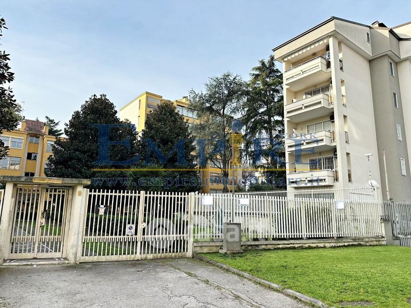 Quadrilocale in Via Eugenio Montale 20 — foto 5 di 24