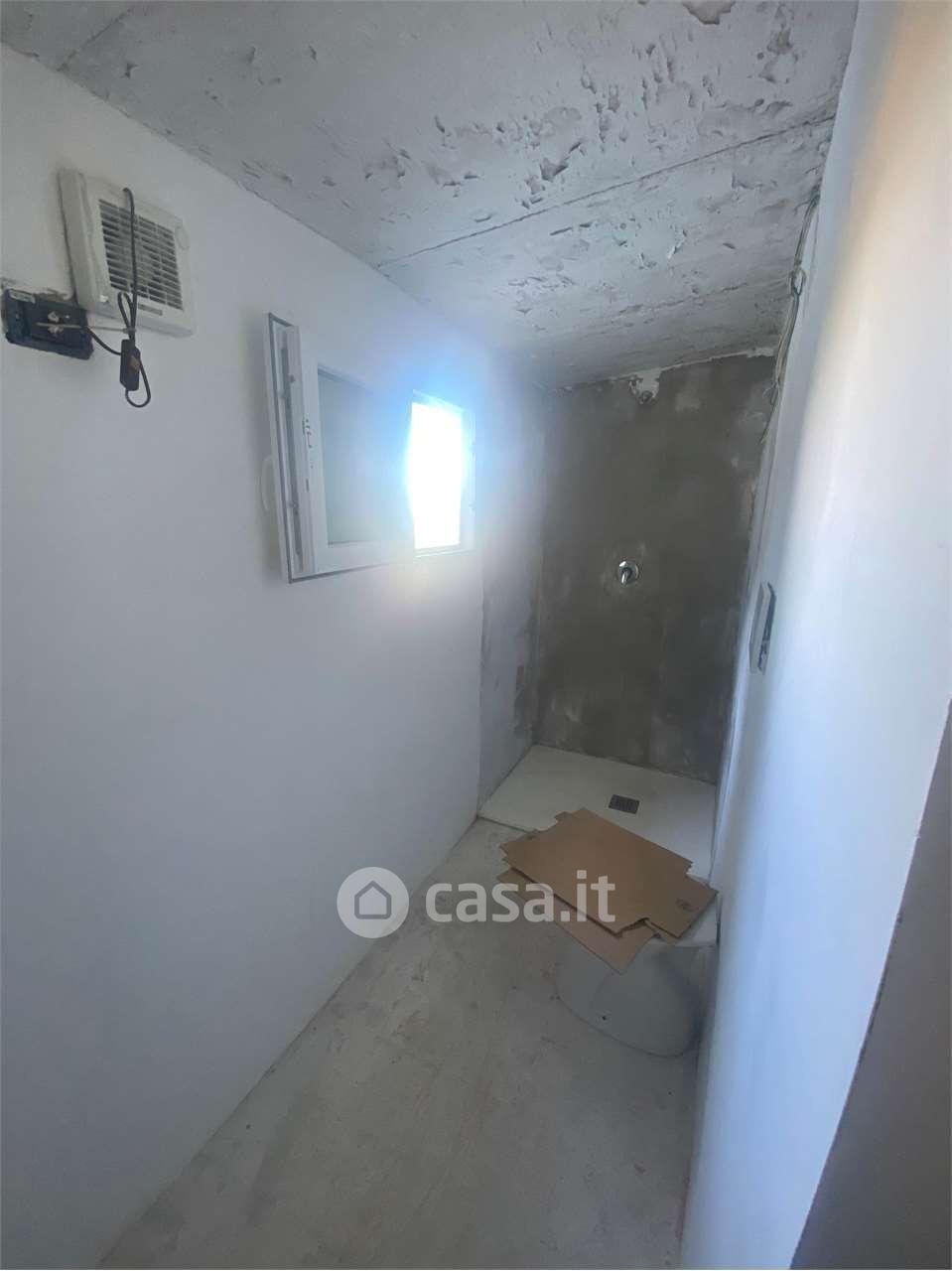 Bilocale in Frazione Montesicuro 154