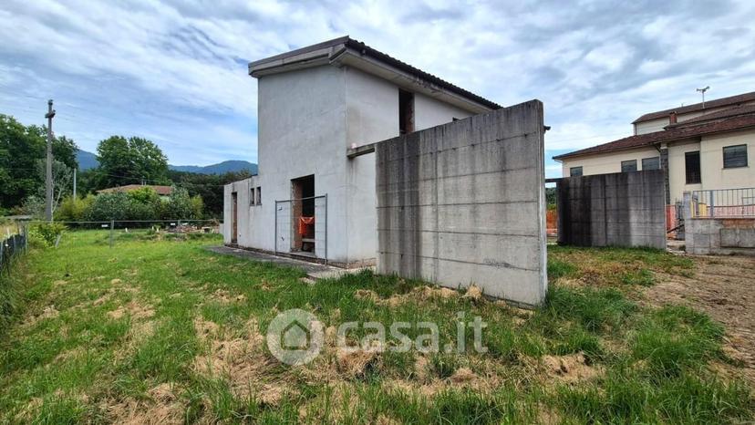Villa in Via delle Ville 419 — foto 24 di 33