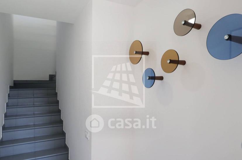 Villa in Via Gianni Rodari 16 — foto 24 di 89