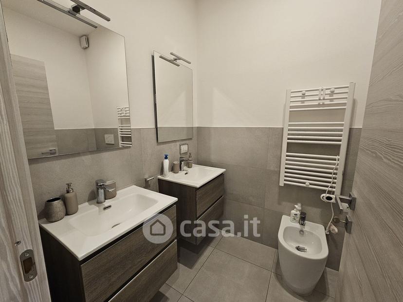 Stanza in Via Carlo Ferrarini 2 — foto 3 di 20