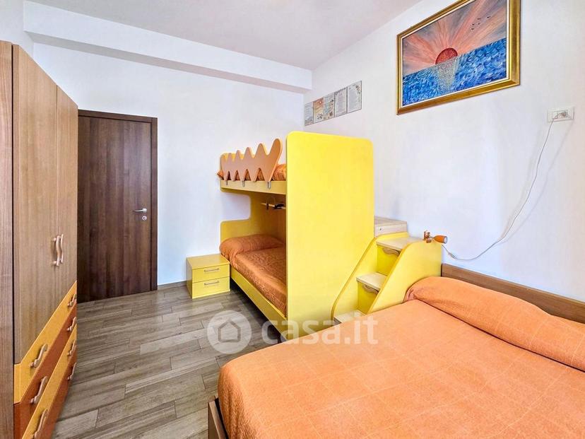 Villa in Viale Ugo Foscolo 46 — foto 68 di 70