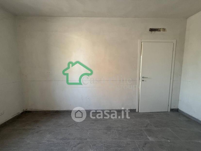 Trilocale in Viale Partigiani — foto 11 di 16