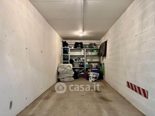 Quadrilocale in Via Bortolazzi 12 — foto 9 di 52