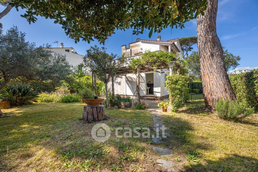 Villa in Via Porto San Giorgio — foto 10 di 38