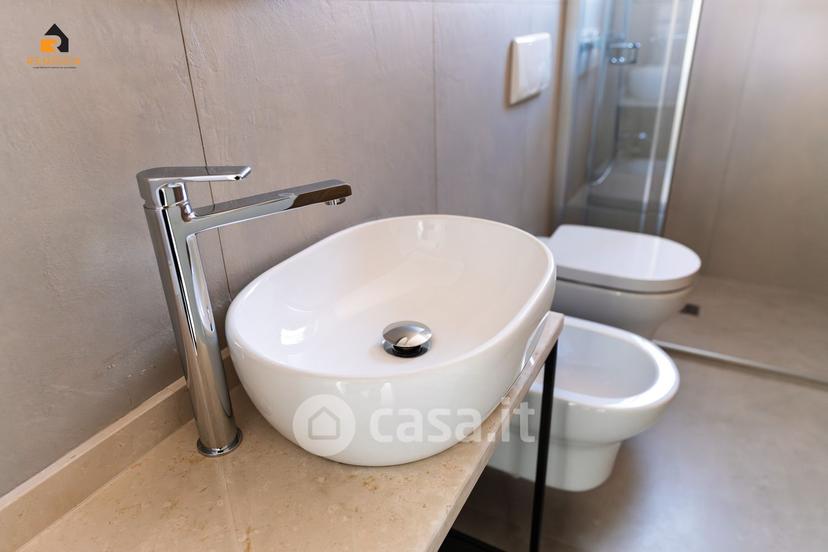 Trilocale in Via Galileo Galilei 45 — foto 17 di 21