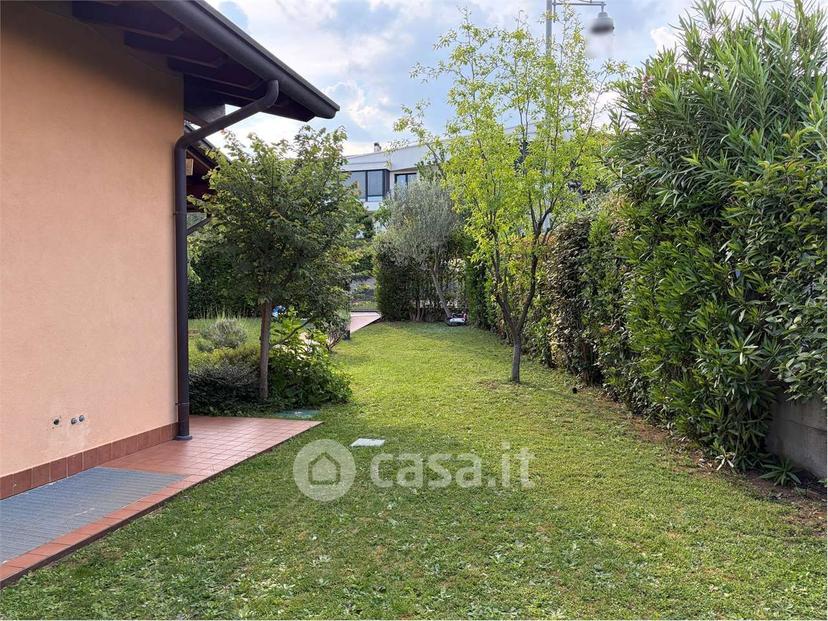 Villa in Via Madonna — foto 31 di 35