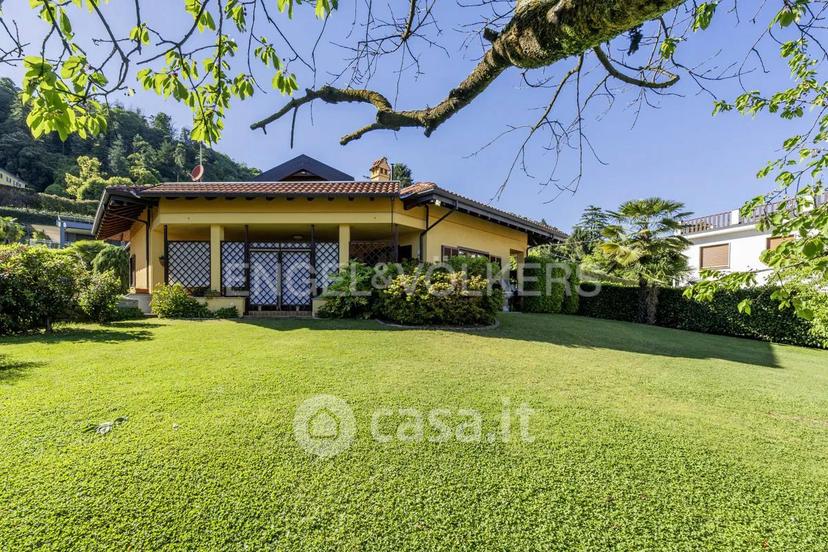 Villa in Via Sempione 177 — foto 22 di 32