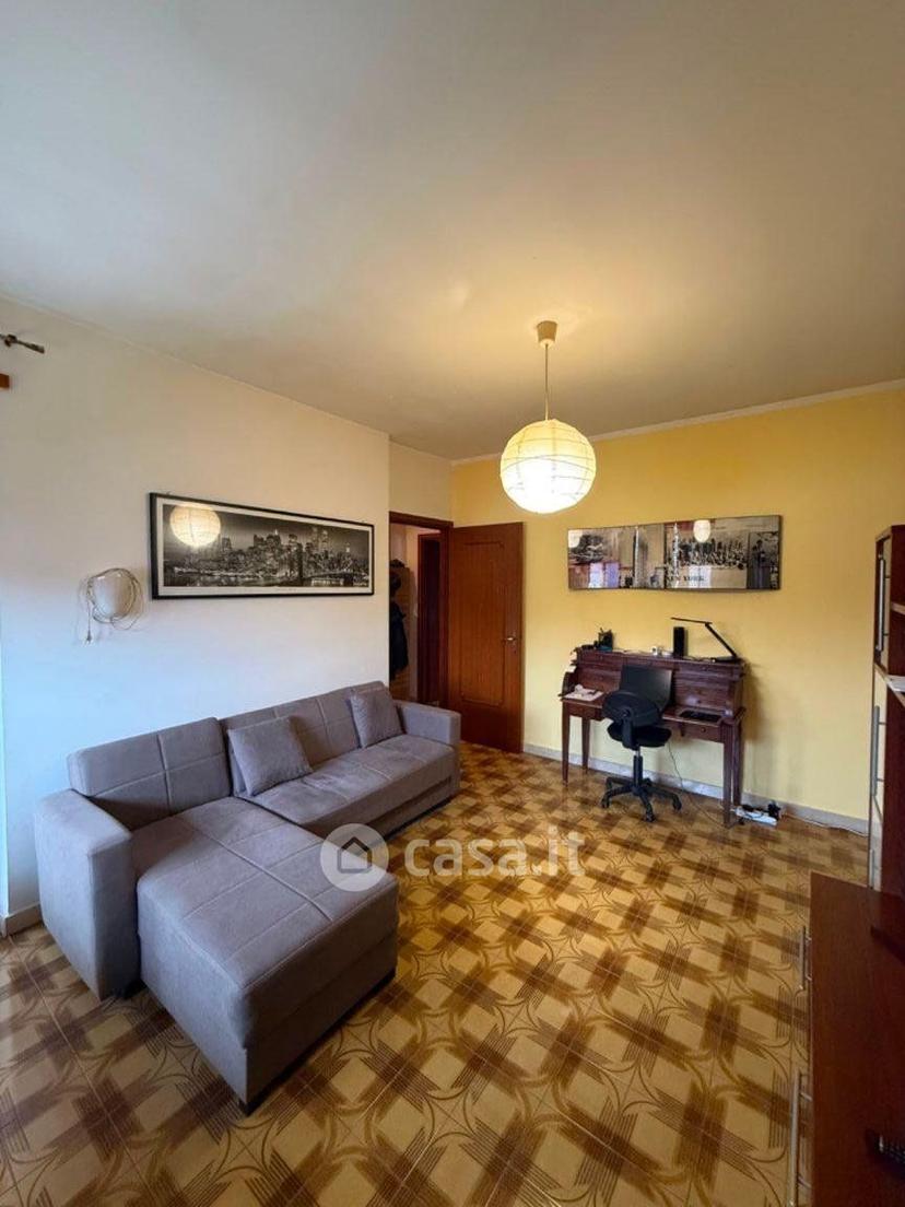 Trilocale in Via Bertole Viale — foto 16 di 22