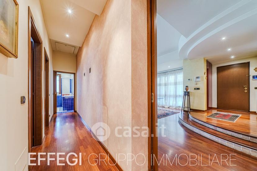 Villa in Via Galileo Galilei 2 — foto 30 di 39