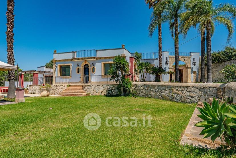 Villa in Via Agamennone 2 — foto 21 di 93