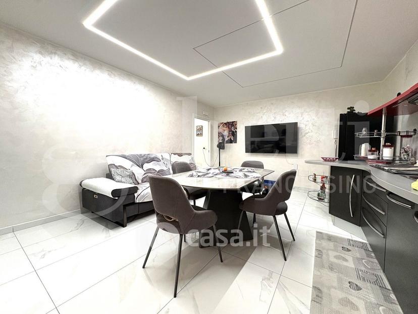 Trilocale in Via Bugnano 67 — foto 17 di 30