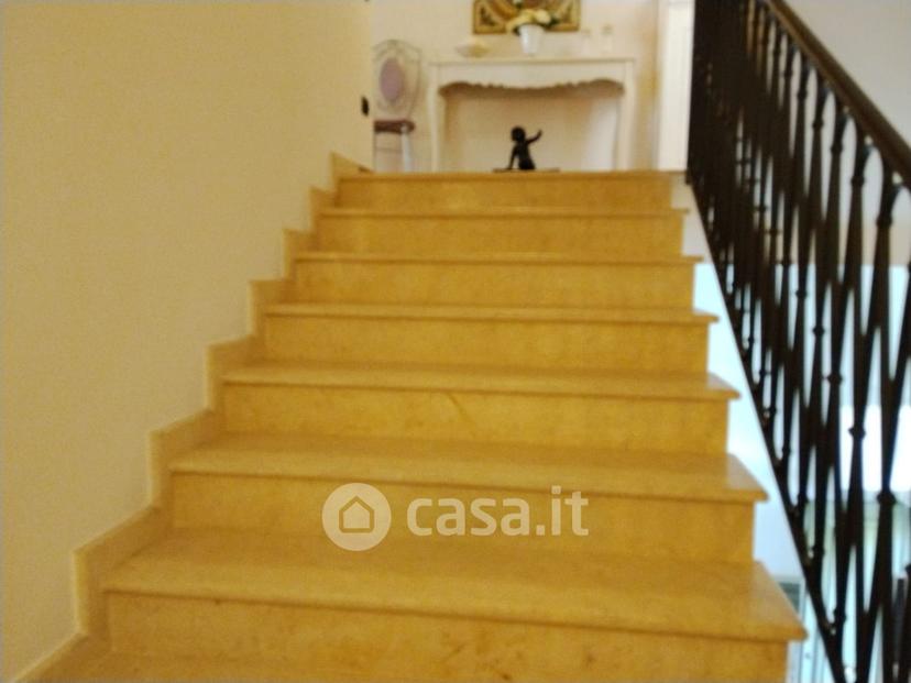 Villa in Via Catena 24 — foto 12 di 30