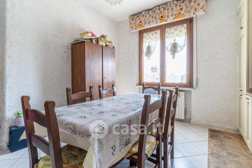 Trilocale in Via II Giugno — foto 15 di 25