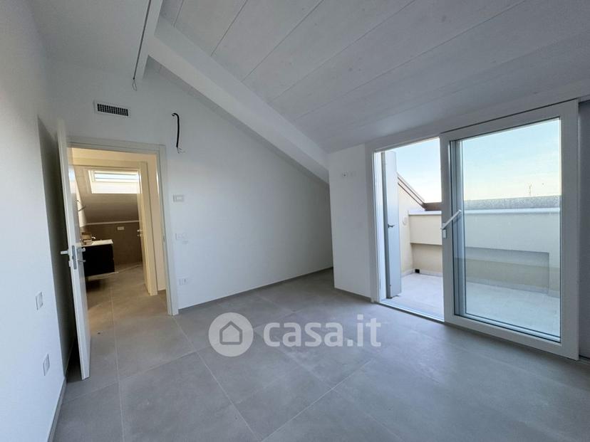 Quadrilocale in Via B. Cellini 168 — foto 13 di 14