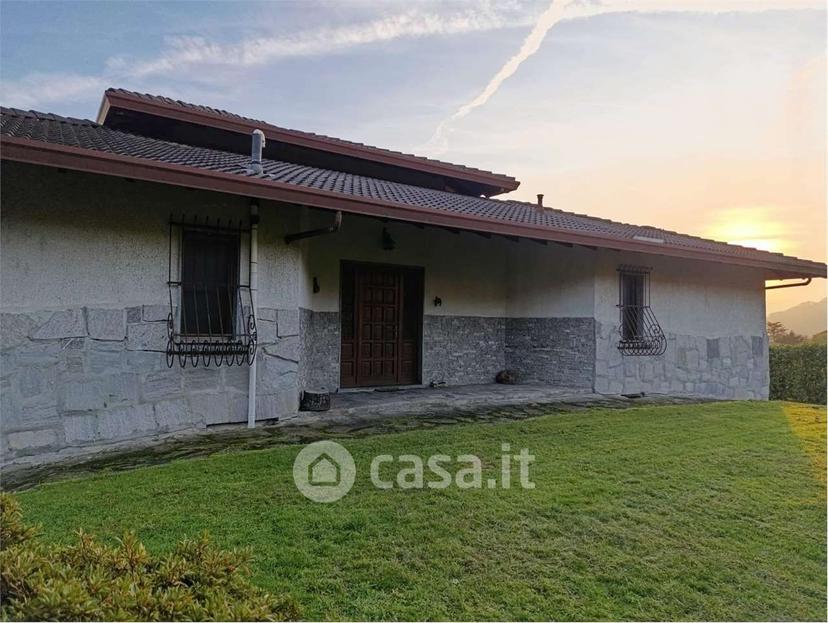 Villa in Via degli Alpini 1 — foto 22 di 41