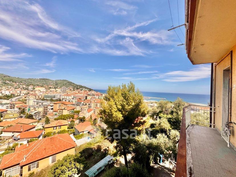 Quadrilocale in Via Ivanoe Amoretti 42 — foto 5 di 34