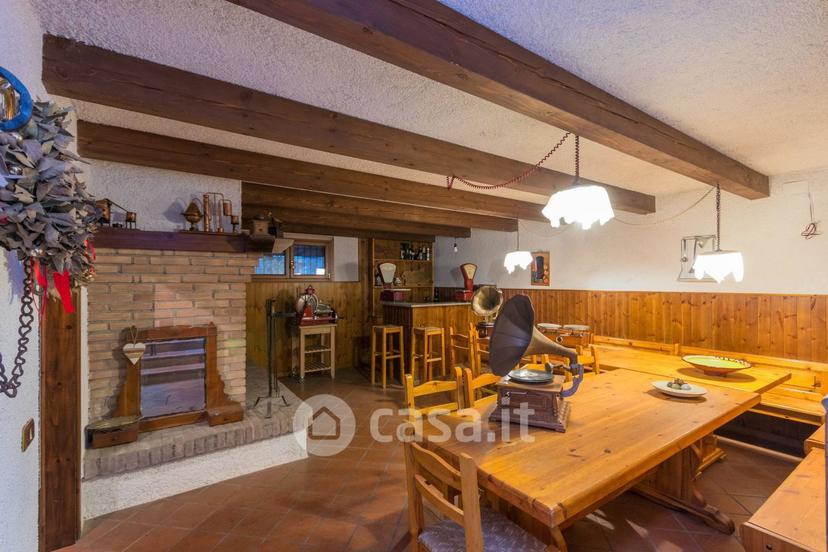Villa in Via Cavour 24 — foto 26 di 33