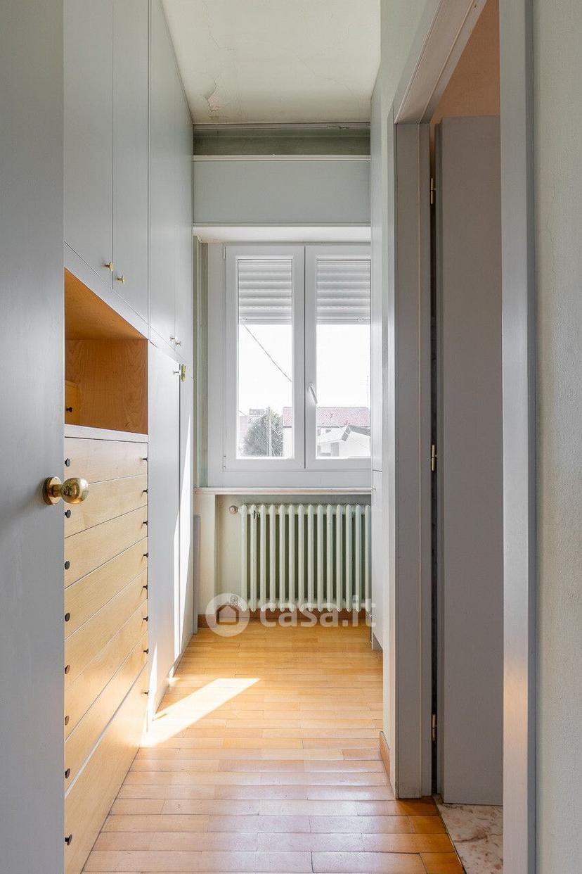 Villa in Via Circondario Sud 10 — foto 10 di 22