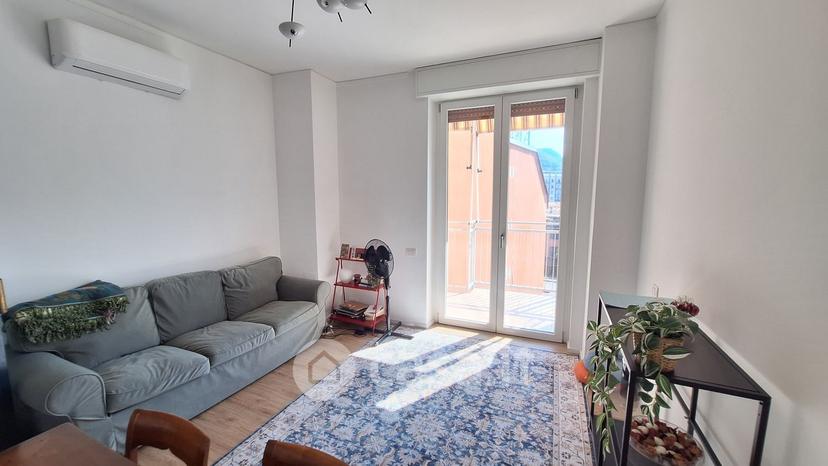 Trilocale in Via Fratelli Cairoli 50 — foto 8 di 15