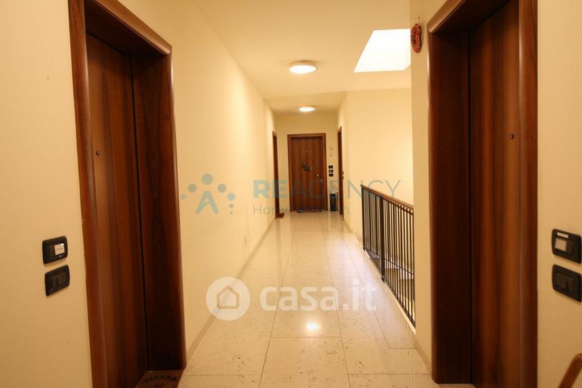 Bilocale in Via Collareo 10 — foto 16 di 18