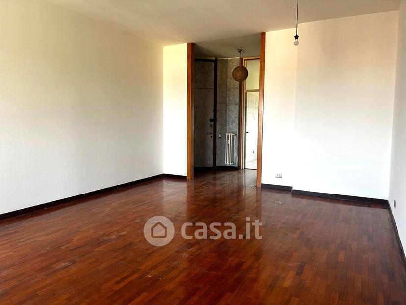 Quadrilocale in Via Milano 22 — foto 17 di 34