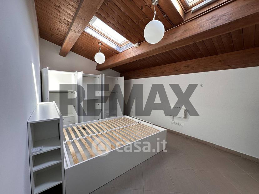 Trilocale in Via delle Grazie 20 — foto 19 di 32