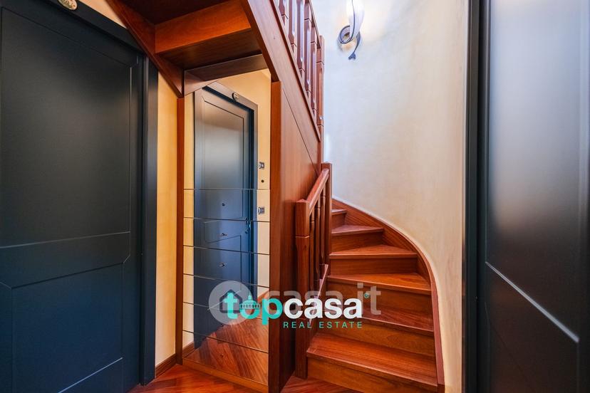 Villa in Via Eugenio Villoresi 62 — foto 11 di 40