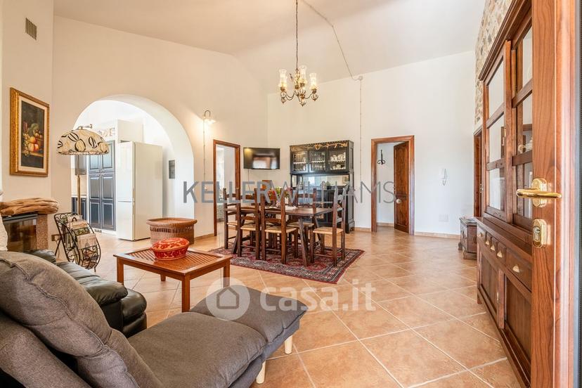 Villa in Via San Pietro — foto 4 di 36