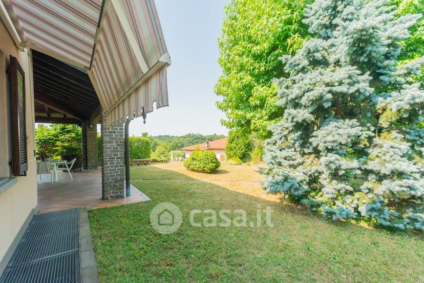 Villa in Via Gianni Rodari 69 — foto 43 di 73