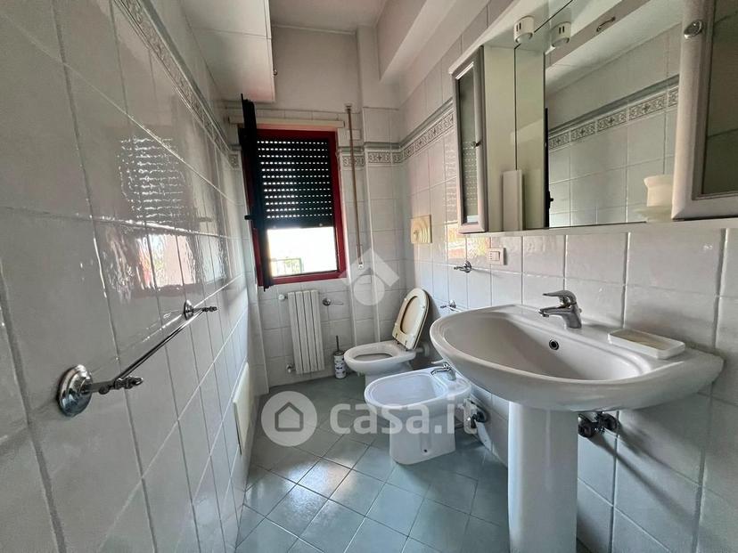 Trilocale in Via Volturno 102 — foto 14 di 30
