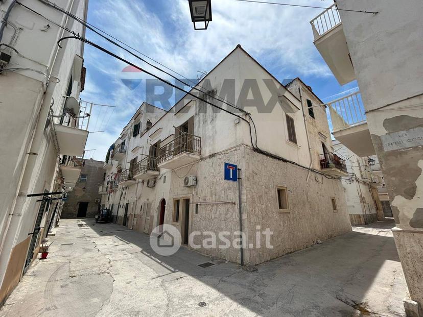 Quadrilocale in Via Fratelli Cocle 13 — foto 8 di 37