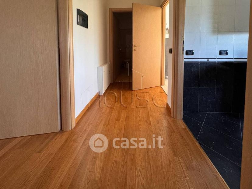 Trilocale in Via Carolina Torreggiani — foto 15 di 26