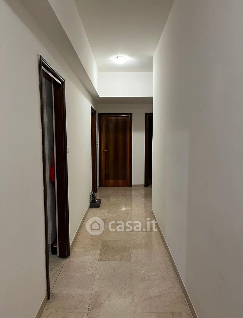 Stanza in Via Cairoli 9 — foto 5 di 11