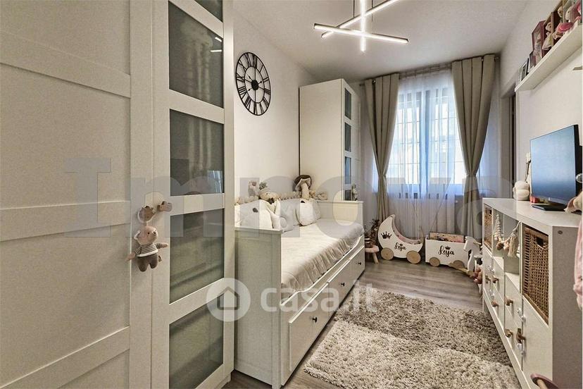 Trilocale in Via E. Borgazzi 34 — foto 6 di 26