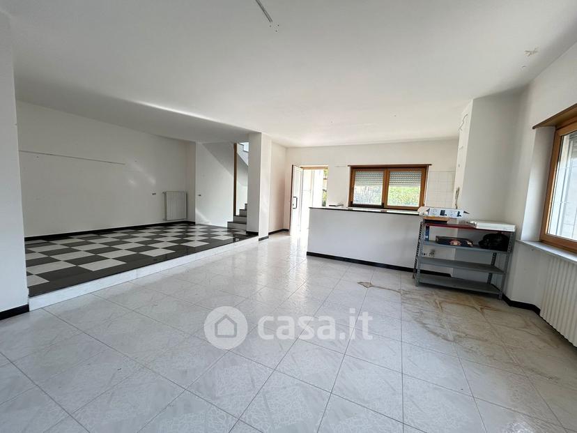 Appartamento in Via Valle Paradiso — foto 8 di 45
