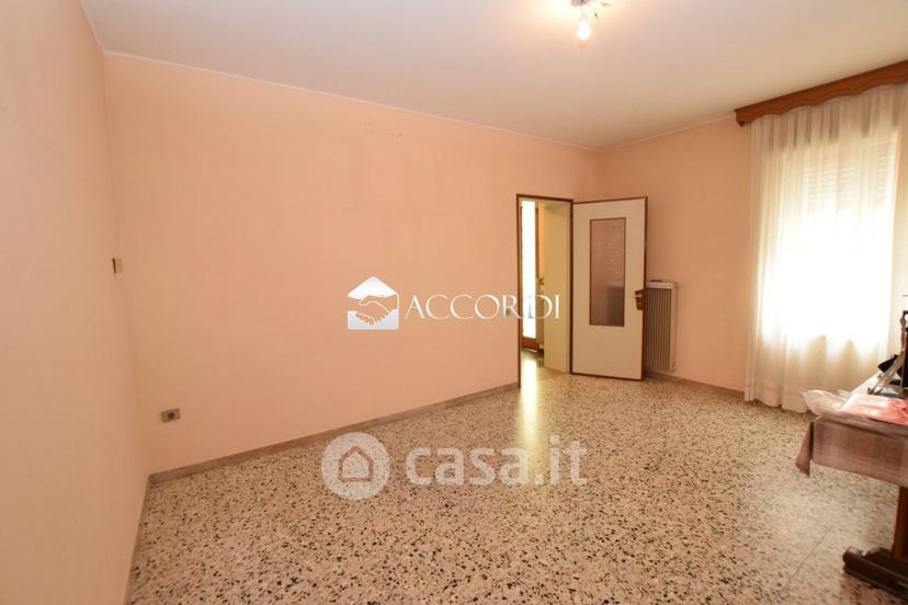Villa in Via Schiavonesca Nuova — foto 13 di 22
