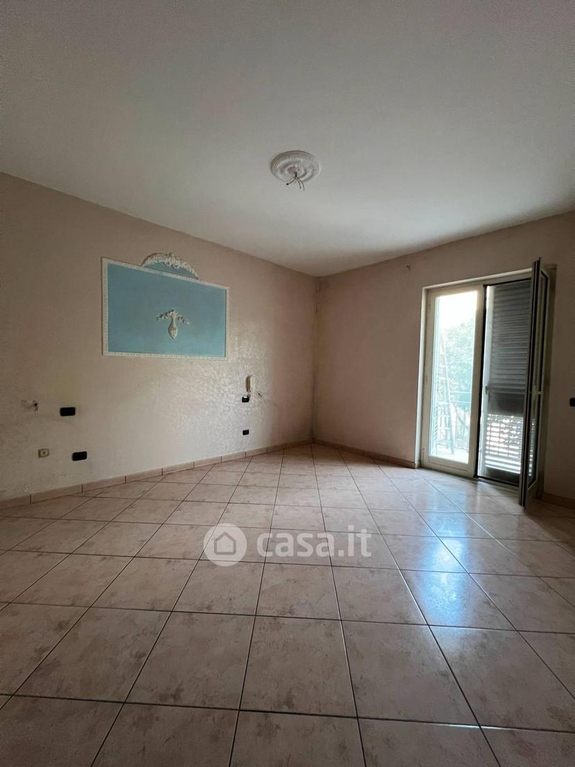 Quadrilocale in Via Vincenzo Bellini 7 — foto 8 di 12