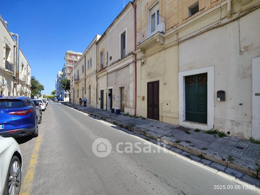 Bilocale in Via di Valesio 10 — foto 2 di 25