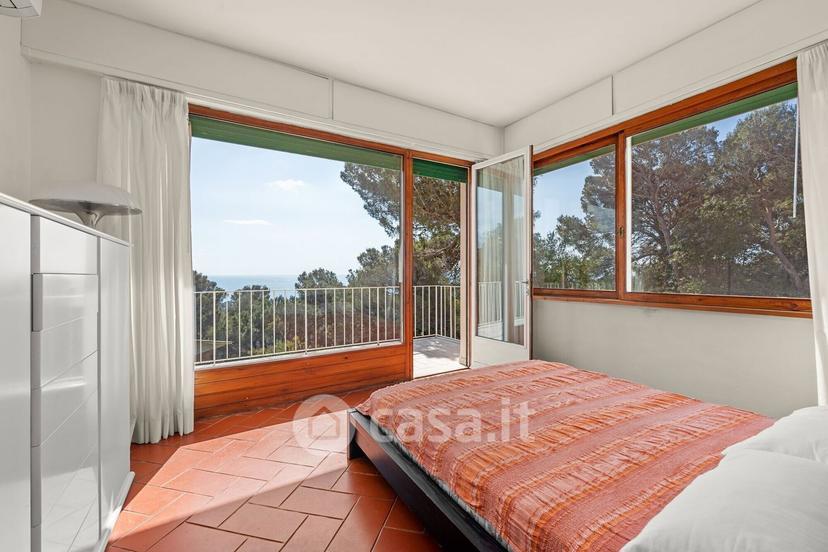Villa in Via del Glicine 2 — foto 22 di 41