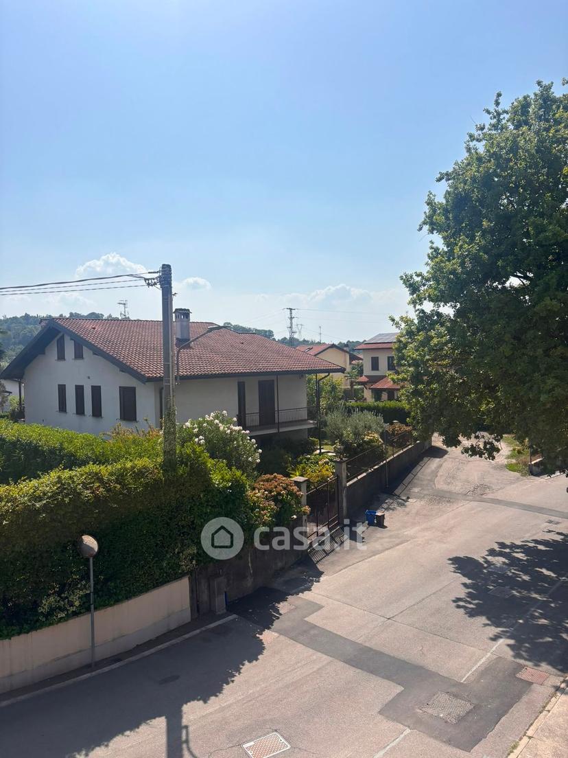 Trilocale in Via G. Pascoli 6 — foto 2 di 16