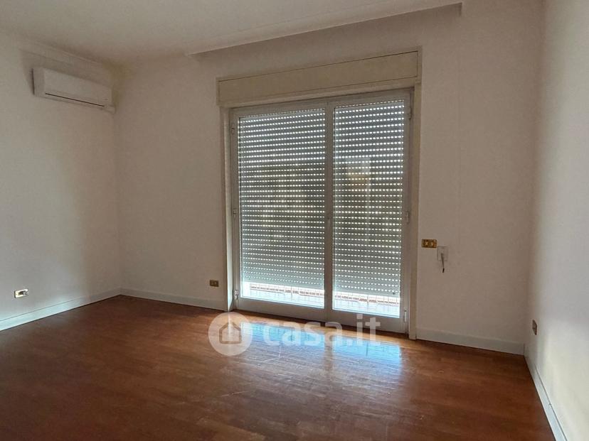 Appartamento in Corso Vittorio Emanuele 122 — foto 10 di 35