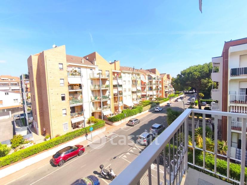 Trilocale in Via Nino Bixio 14 — foto 10 di 27