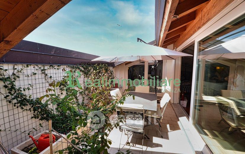Appartamento in Via Bartolomeo Zucchi — foto 27 di 79