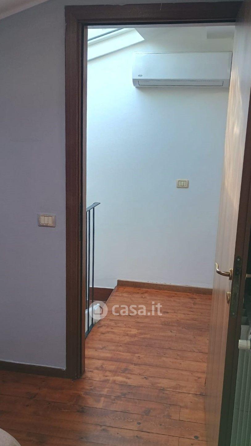 Bilocale in Via Santo Stefano — foto 6 di 10
