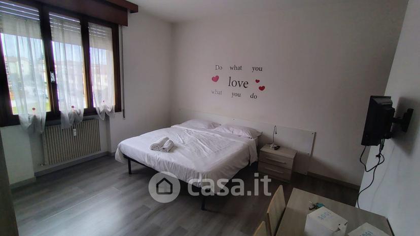 Stanza in Viale Istria 44 — foto 21 di 22