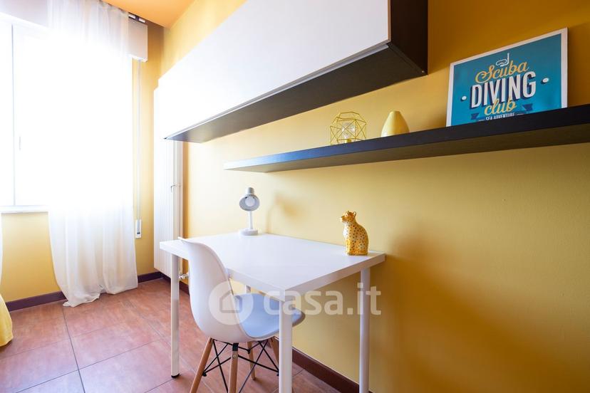 Stanza in Via Carlo Cattaneo 25 — foto 5 di 20