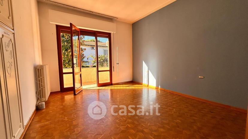 Villa in Via L. Raffaelli 63 — foto 3 di 36