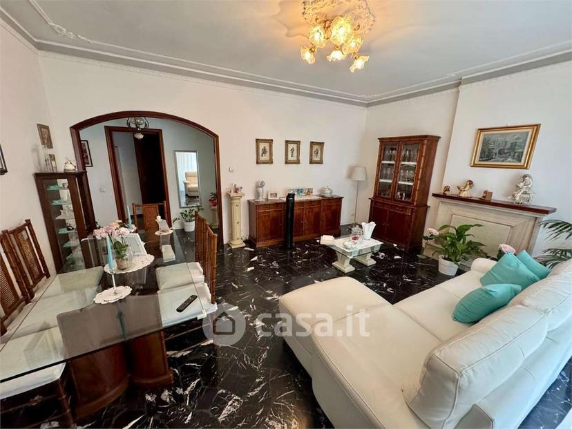 Villa in Via Eugenio Baroni 1 — foto 24 di 33