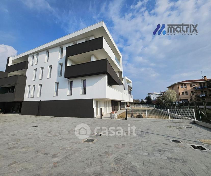 Appartamento in Via Argine Sinistro — foto 6 di 34